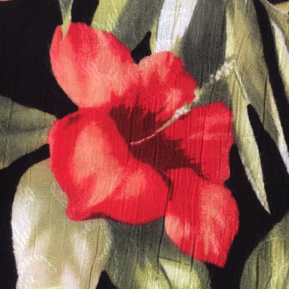 OUTFIT WOMAN Cruise Tropical Vacation Beachy Poolside Button Up Floral Blouse - Picture 9 of 14